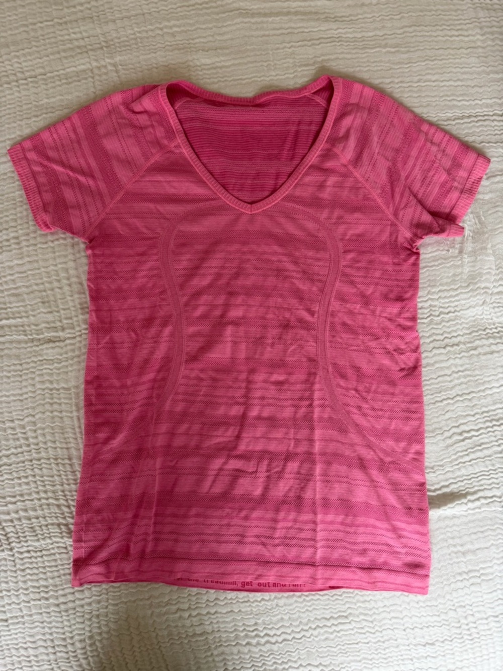LULULEMON PINK SHORT SLEEVE V NECK TEE